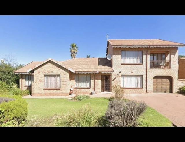 4 BEDROOM HOUSE FOR SALE IN BENONI CENTRAL